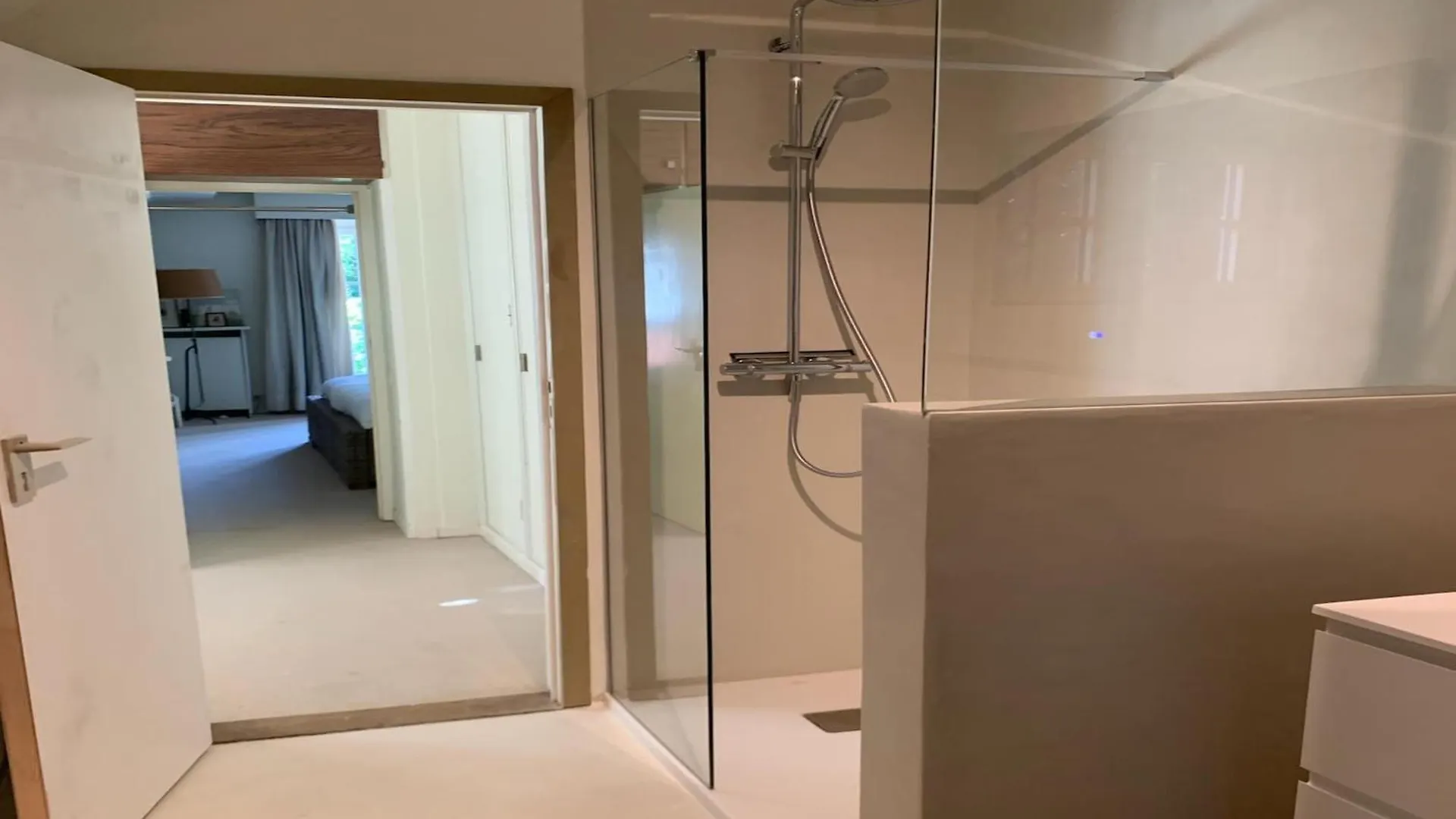 House In Ostend Near The Beach, Cleaning Included Holiday home